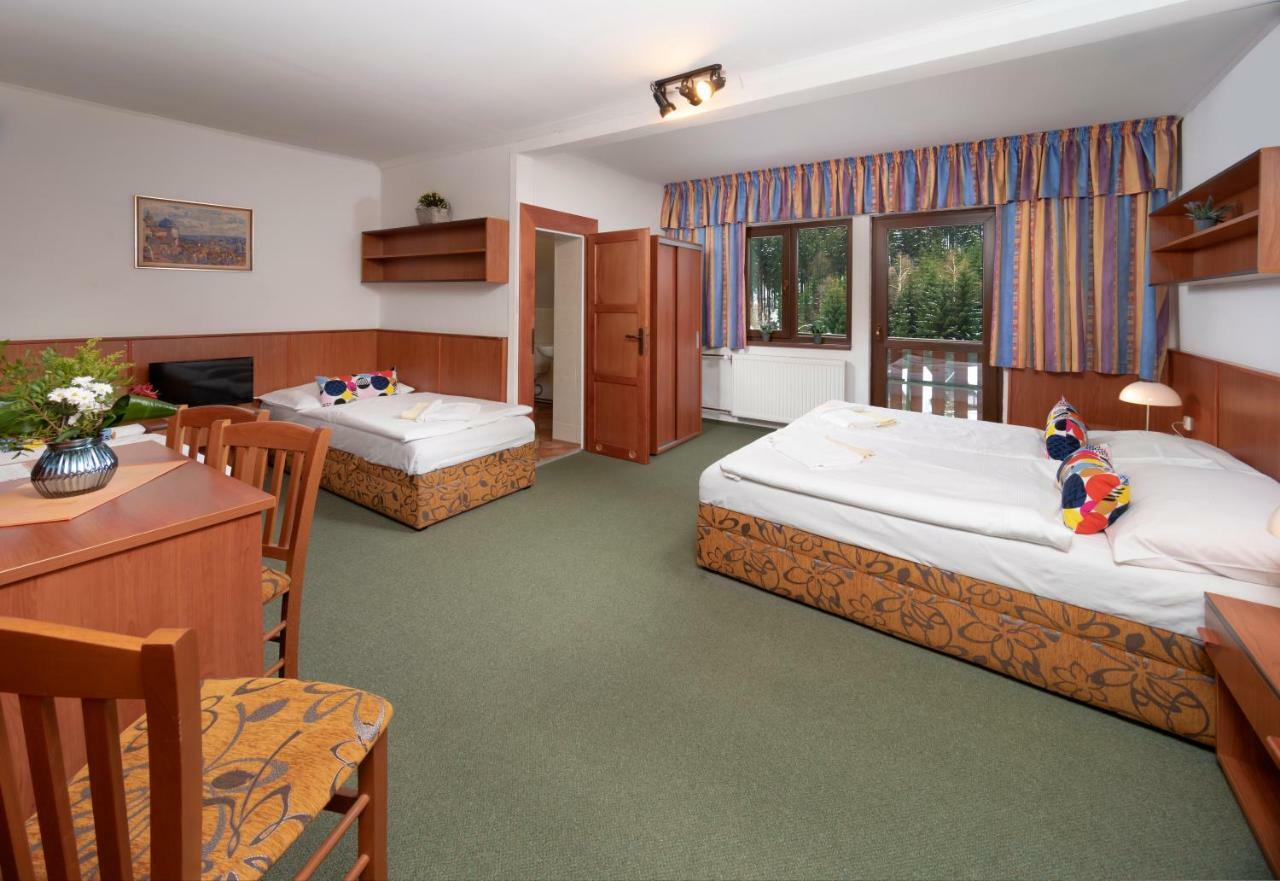 Hotel Maredis Kořenov 외부 사진